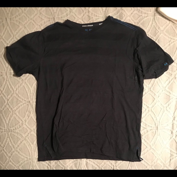 Men’s Under Armour Shirt - Picture 1 of 1